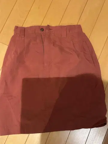 적갈색 타이트 스커트