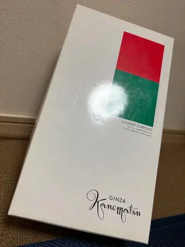 카네마츠 그레이 펌프스 중간 힐