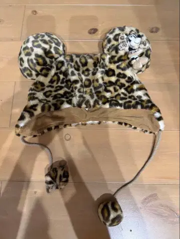 디즈니 레오파드 무늬 팬캡