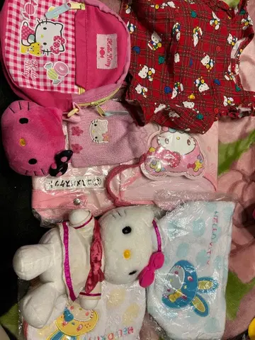 헬로키티 캐릭터 굿즈 세트