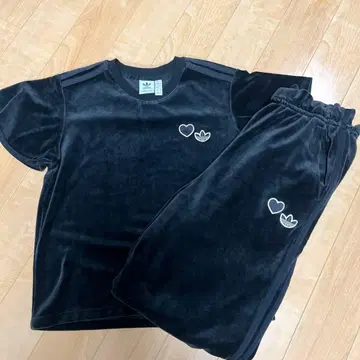 아디다스 벨로아 셋업