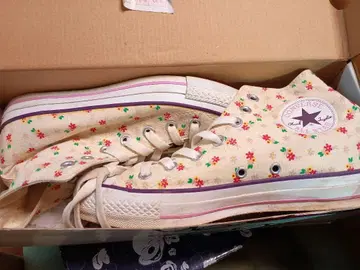 CONVERSE 꽃무늬 하이컷 스니커즈