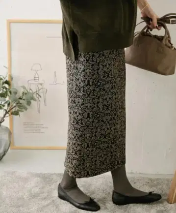 [미착용] 자카드 스트레이트 스커트 블랙 / 어반 리서치 도어즈