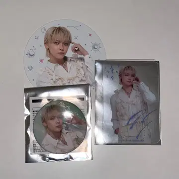 &TEAM 카페 니콜라스 평일 혜택 클리어 트레이딩 카드 캔뱃지 코스터