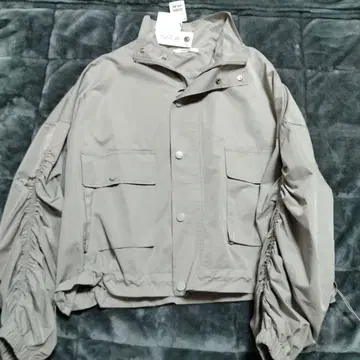 라디에이트 라이트 그레이 나일론 블루종