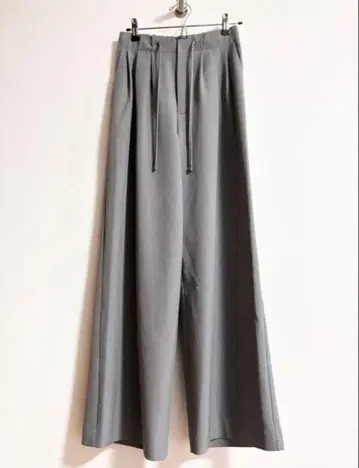 CAPRICIEUX LE'MAGE 카프리슈레마쥬 턱 와이드 팬츠