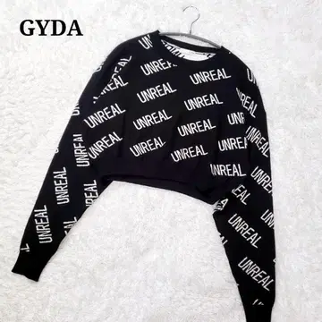 GYDA 제이다 니트 숏 기장 UNREAL 블랙