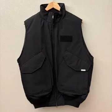 별주 GORE-TEX DOWN FLIGHT VEST
