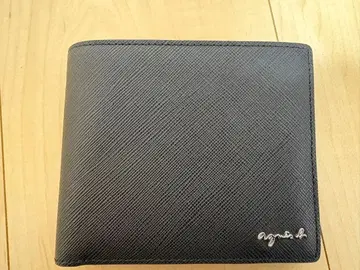 agnes b. 블랙 이단 접이식 지갑