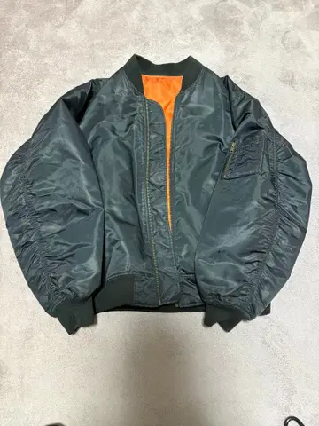 MA-1 스타일 블랙/오렌지 자켓 짧은 기장 플라이트 자켓