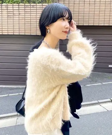 SHENERY V넥 샤기 니트 풀오버