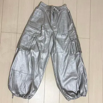 HARE 가죽 카고 팬츠 실버
