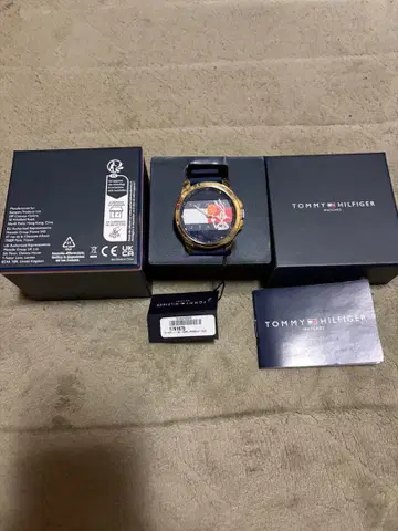 타미힐피거 X 스페이스 잼 콜라보 워치 시리얼 No. 51/1100