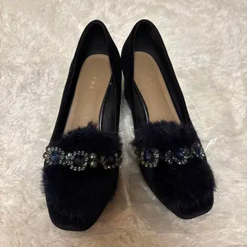 RANDA 란다 네이비 퍼 비쥬 펌프스 M