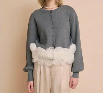 eimy istore 튤 페플럼 니트