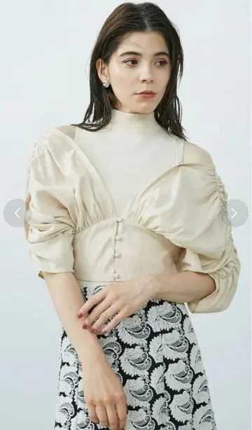 lagunamoon 숄더 개더 레이어드 니트 블라우스