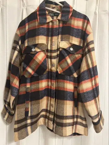 ZARA 체크 무늬 셔츠 자켓 S 사이즈
