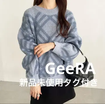 GeeRA 모헤어 라이크 체크 무늬 니트 풀오버