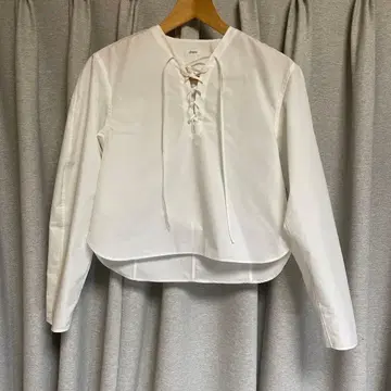 로에프 브로드 레이스업 셔츠 블라우스 화이트
