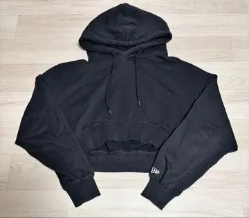 뉴에라 여성용 후드티 M 사이즈 숏 기장 야마모토 마이카 콜라보 블랙