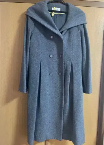 그레이 후드 부착 더블 버튼 코트 38 주디 컬렉션