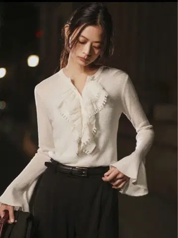 anuans 카스케이드 프릴 니트탑