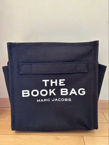 MARC JACOBS THE BOOK BAG
