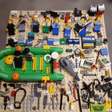 37 LEGO 경찰 테마 세트 10체 이상의 캐릭터