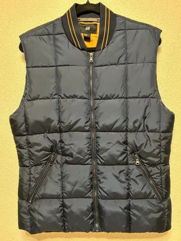 H&M 충전솜 베스트 네이비 US40R (일본 L 상당) 미사용 새상품