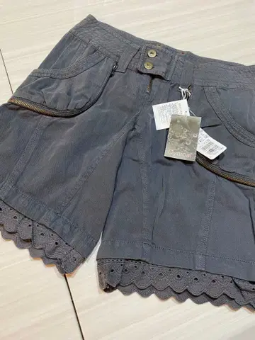 [택 포함 새상품] 시니컬 하프 팬츠 차콜 그레이 레이스 02