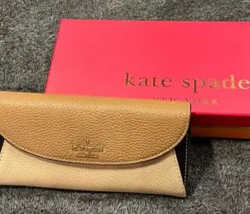 kate spade 케이트 스페이드 플랩식 장지갑 베이지 박스 포함