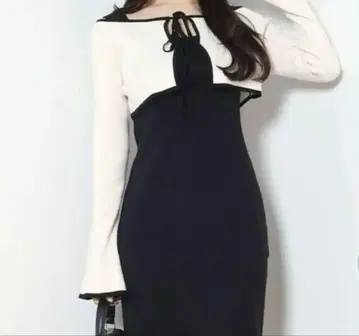 MERCURYDUO 3WAY 배색 스트랩 백 크로스 롱 슬리브 원피스