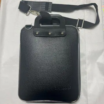 이탈리아 Bomata 블랙 숄더백 핸들 포함