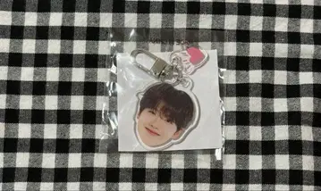 treasure 준규 얼굴 아크릴 키링 기쁨