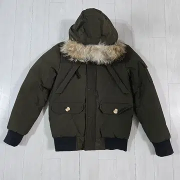 Penfeild x RomHerman 다운 자켓 올리브 색상