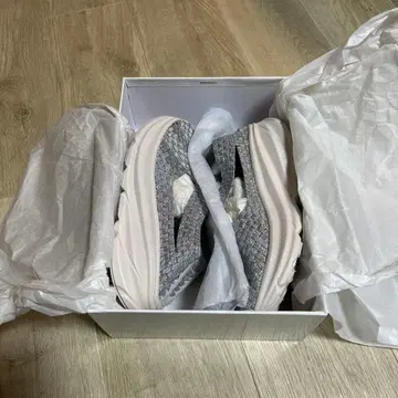 GomuGomu G56 크로스 디자인 슬립온 스니커즈 M 사이즈