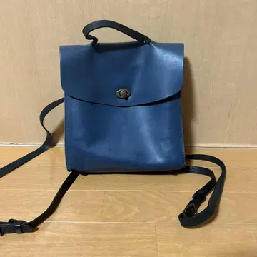 네이비 럭색 백팩 천연 가죽입니다!