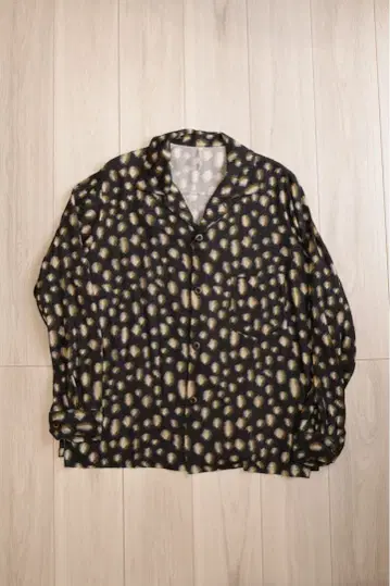 엠즈 블랙 셔츠