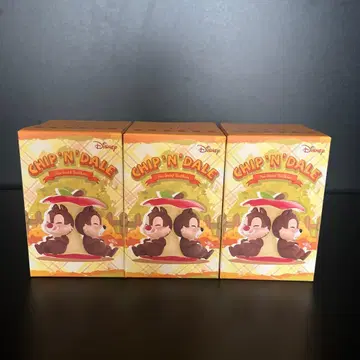 POP MART 디즈니 칩과 데일 피규어