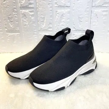 [새상품급] +diana 다이애나 삭스 스니커즈 23.5cm 블랙