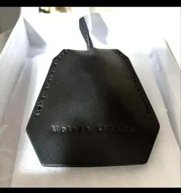 메종 키네마 / Leather crochet