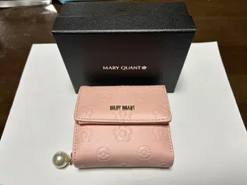 MARY QUANT 3단 폴더형 지갑 핑크 포켓몬 콜라보
