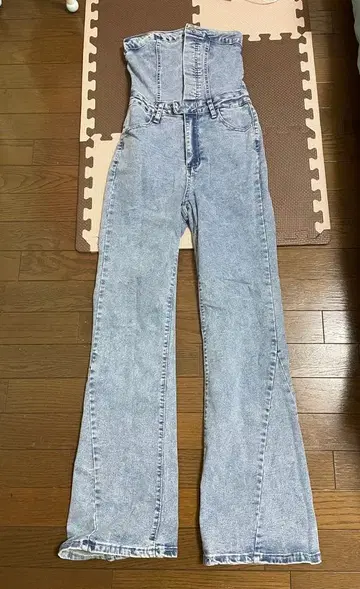 튜브탑 플레어 데님 점프수트