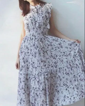 SNIDEL 프릴 프린트 원피스