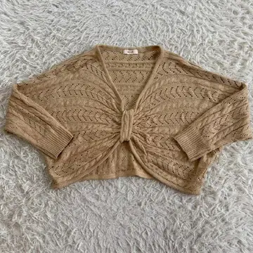 베이지 크롭 가디건 MIIA