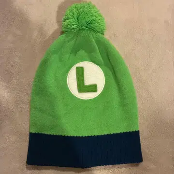 USJ 루이지 폼폼 포함 니트 모자