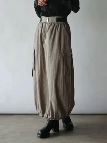 야마다야 라디에이트 카키 롱 스커트 포켓 부착