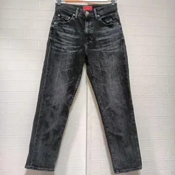 RED CARD 레드카드 하이라이즈 테이퍼드 블랙 데님 24