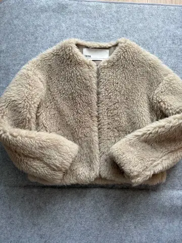 미사용 새상품 Spick & Span 구매 TICCA 울 퍼 숏코트