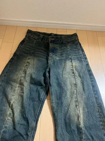 BEAMS 페이드 가공 데님 팬츠 S 사이즈 와이드 스트레이트 데님